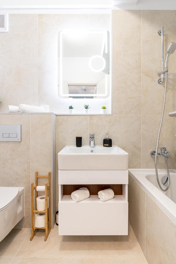 North 26 - Aviatiei Apartment Букурещ Екстериор снимка